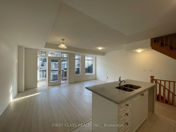 Property Photo: 66 Riley Reed Lane S ON L4S 0M3