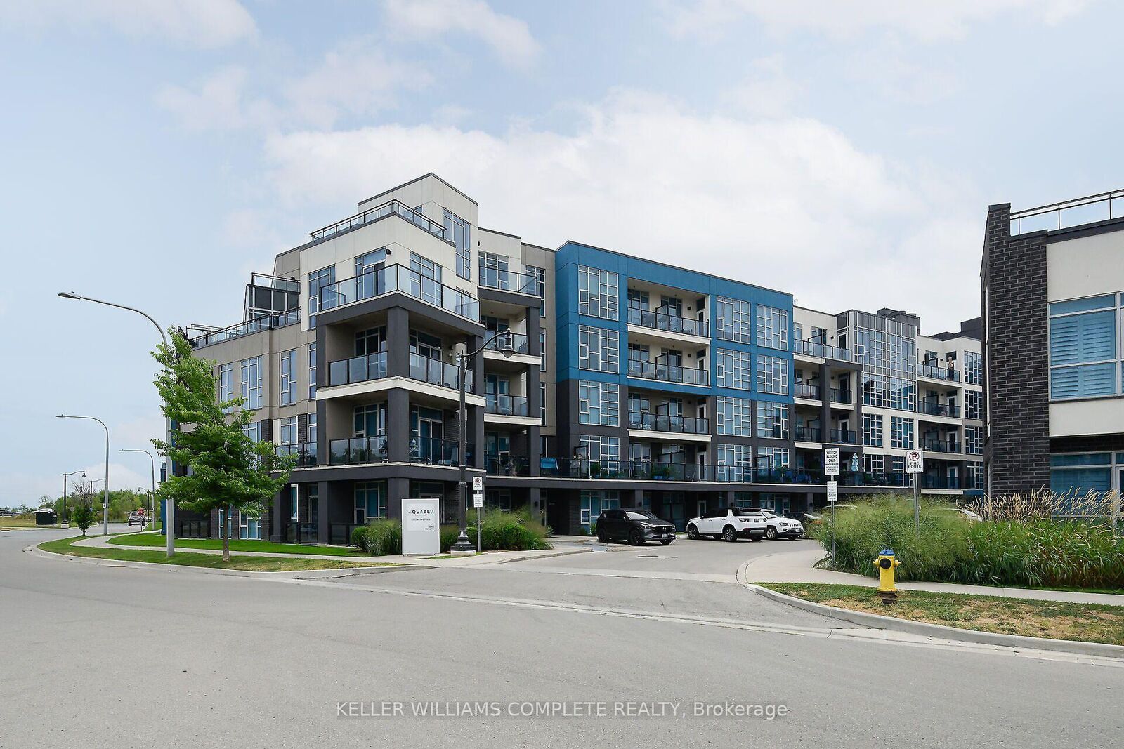 Property Photo:  10 Concord Place 411  ON L3M 0G6 