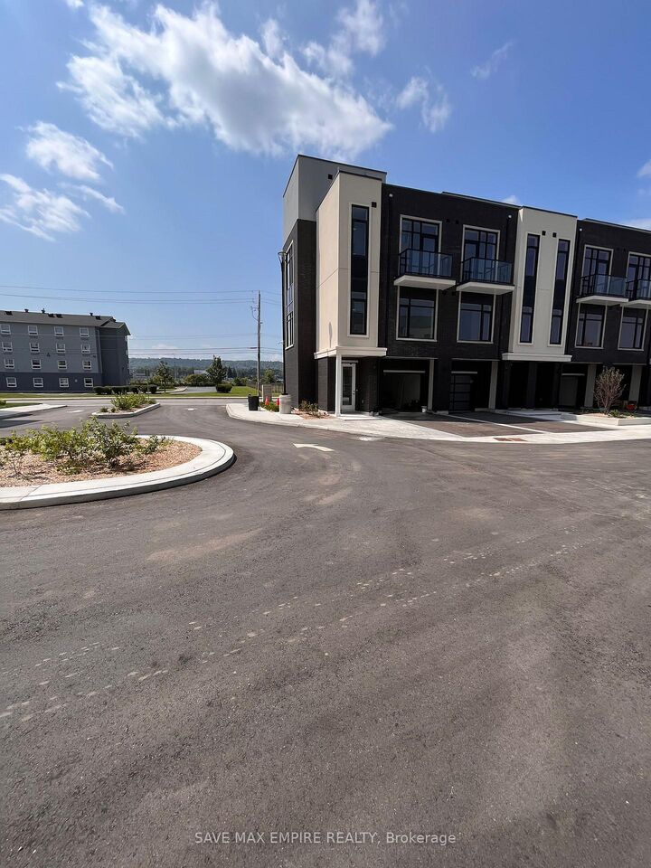 Property Photo: 385 Winston Road 902 ON L3M 0J3