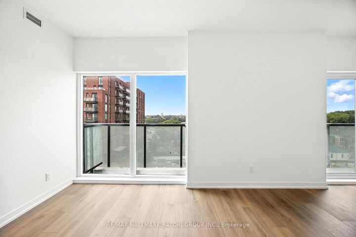 Property Photo:  863 St. Clair Avenue W 801  ON M6C 0B2 