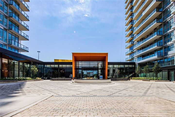 Property Photo:  95 McMahon Drive 1602  ON M2K 0H2 