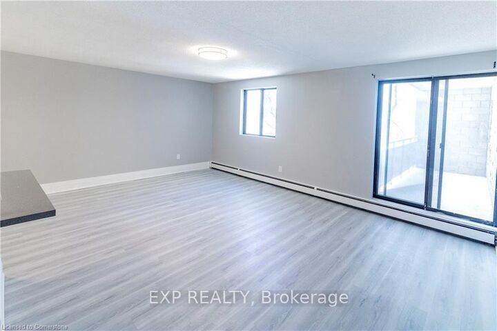 Property Photo:  4422 Huron Street 609  ON L2E 7C8 