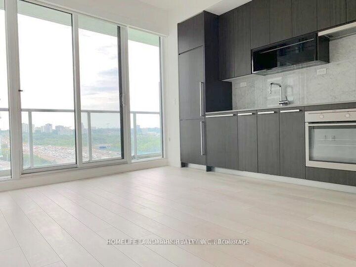 Property Photo:  115 McMahon Drive 1107  ON M2K 0E4 