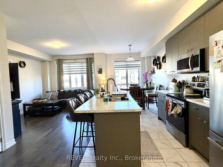 Property Photo:  35 Vanilla Trail  ON L2V 0K6 
