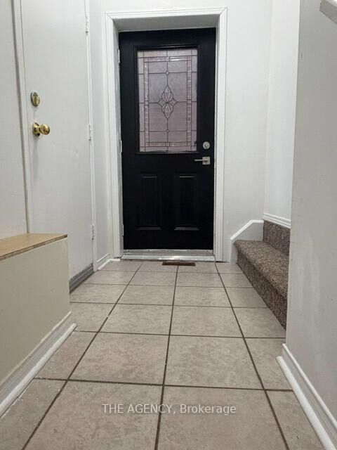 Property Photo:  584 Doubletree Lane Bsmt  ON L3X 2K6 