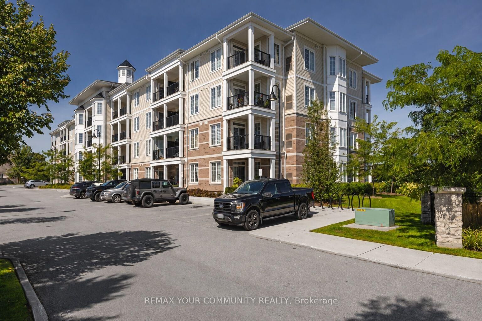 Property Photo:  65 Shipway Avenue 202  ON L1B 0W2 