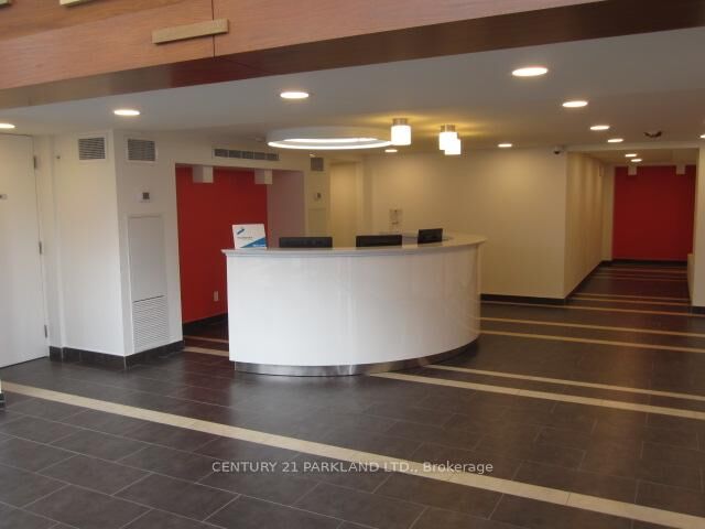 Property Photo:  15 James Finlay Way 1116  ON M3M 0B3 