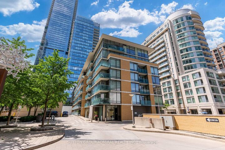 Property Photo:  21 Scollard Street 104  ON M5R 1G1 