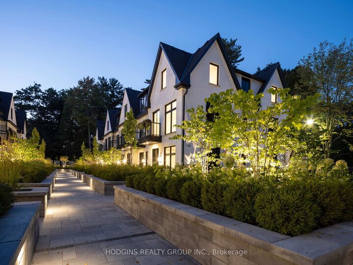 Property Photo:  1136 Mona Road 4  ON L5G 0C8 