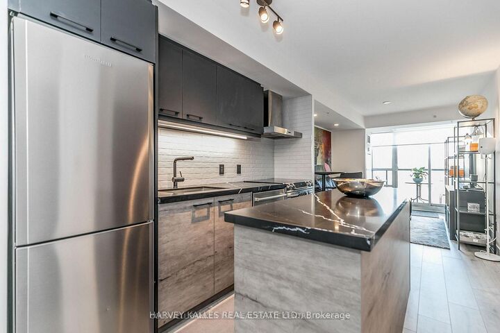 Property Photo:  68 Abell Street 538  ON M6J 0B1 