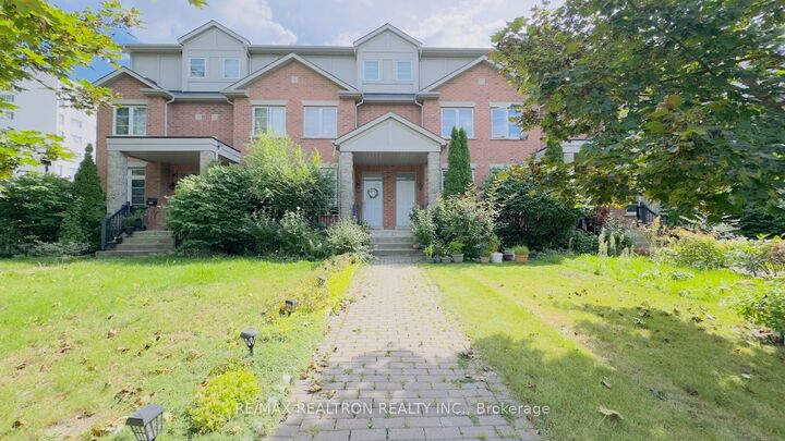 Property Photo:  17D Hobden Place  ON M9R 3R6 