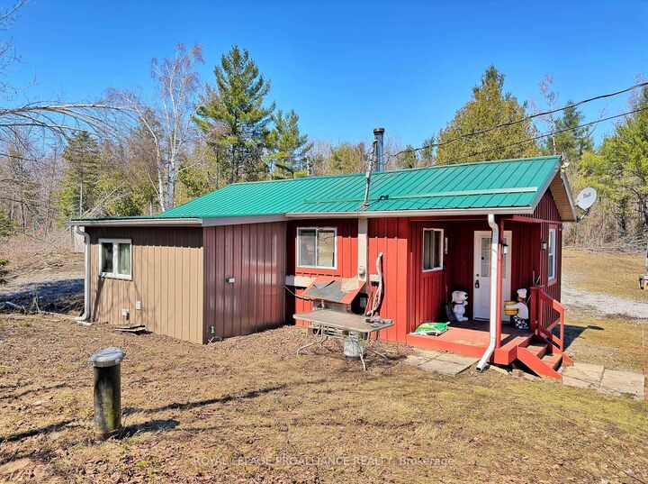 Property Photo:  812 Cleveland Road  ON K0K 1Y0 