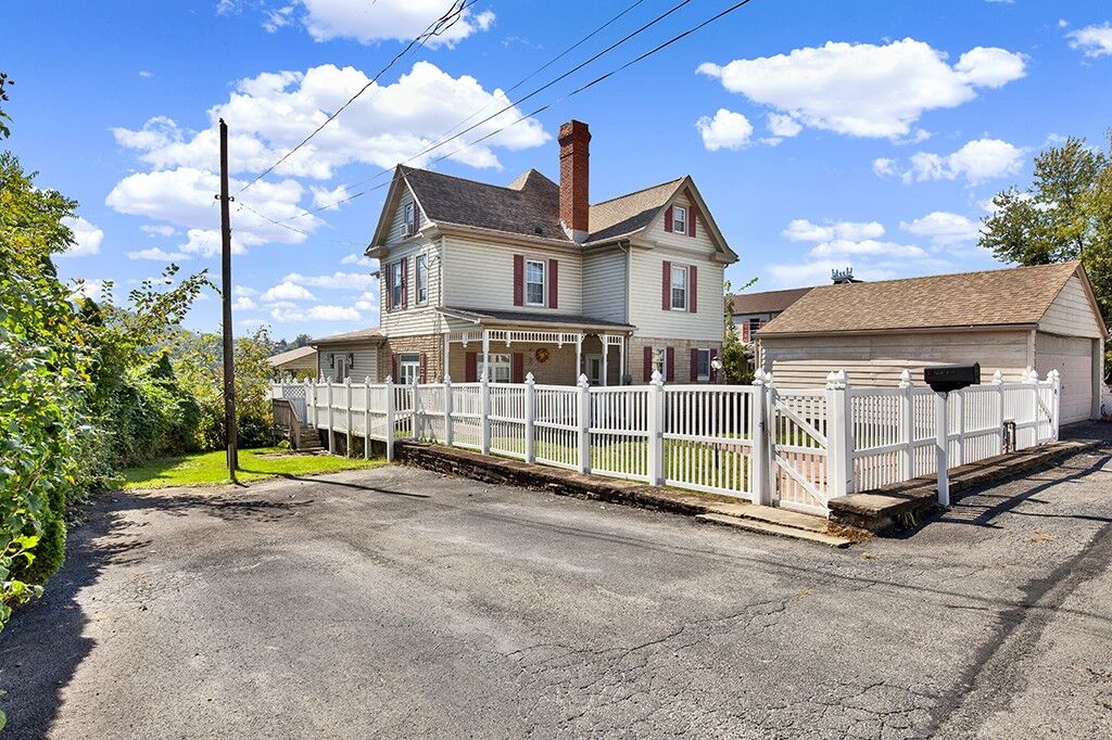 Property Photo:  35 Solomon St  PA 15012 