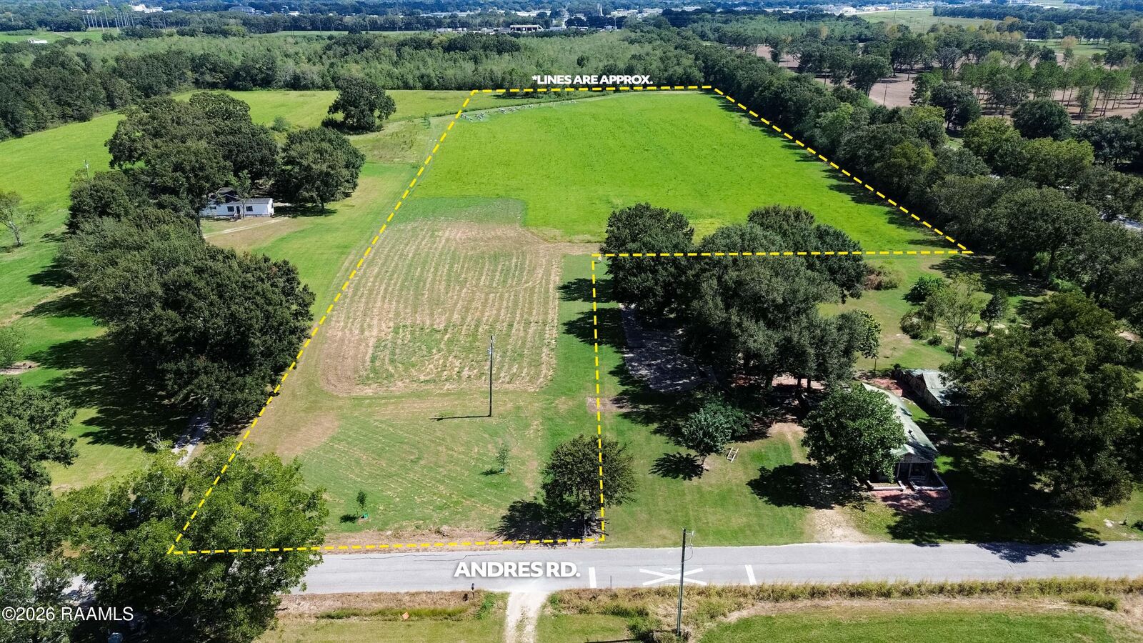 Property Photo:  112 Andres Road  LA 70583 