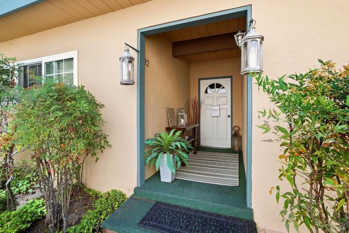 Property Photo:  92 96 Elizabeth Way  CA 94901 
