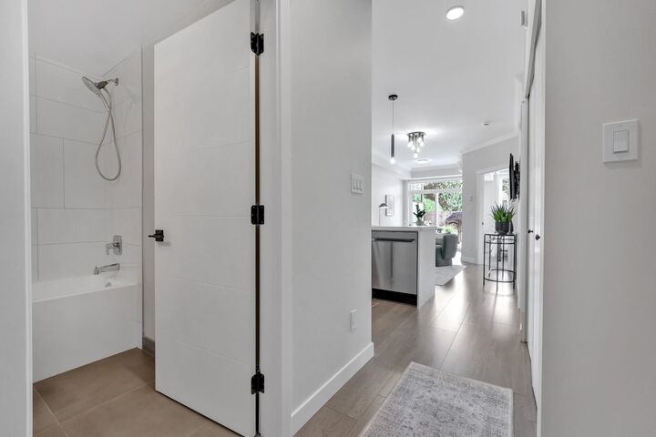Property Photo: 12109 223 Street 428 BC V2X 6X1