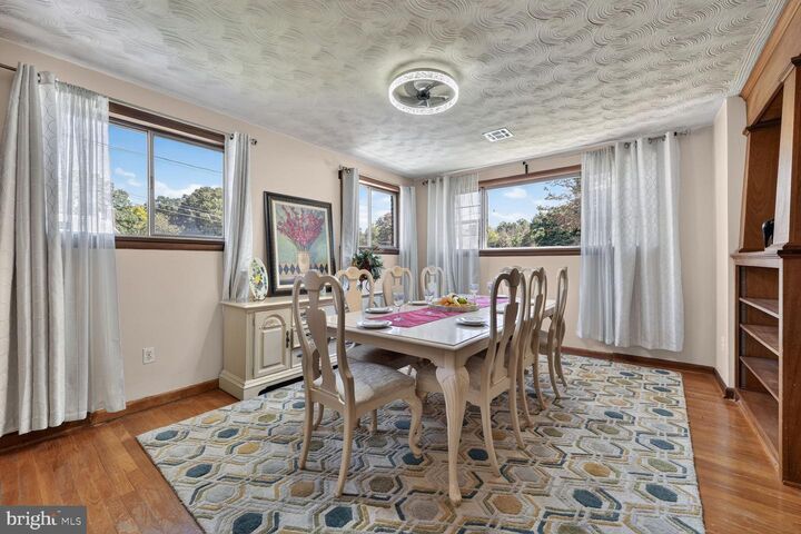 Property Photo:  6702 96th Place  MD 20706 