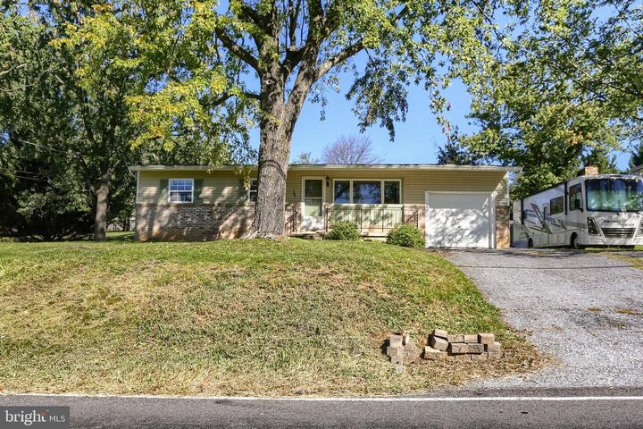 Property Photo: 7256 Sandy Hollow Road PA 17112