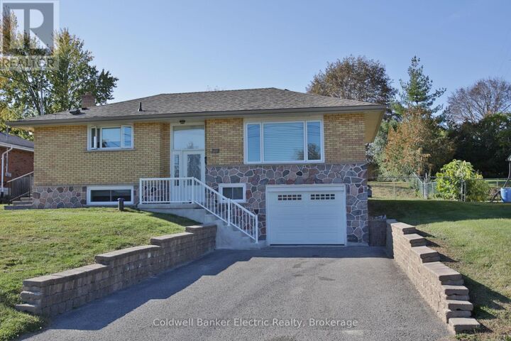 Property Photo:  282 Gifford Drive  ON K9L 1A7 