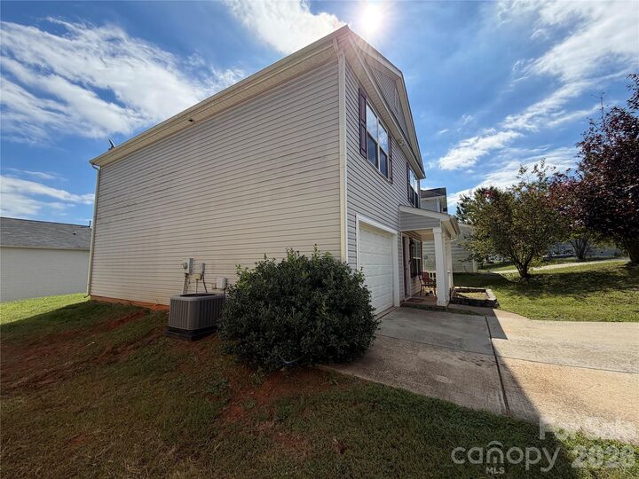 Property Photo:  5608 Graypark Drive  NC 28269 