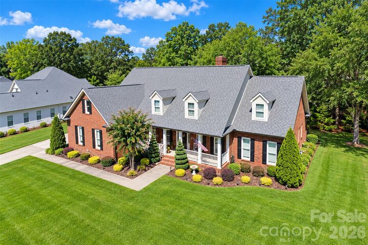 Property Photo:  5480 Glen Forest Drive  NC 28226 