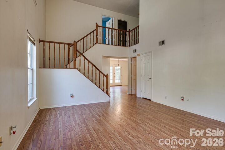 Property Photo: 6844 Shiloh Ridge Lane NC 28212