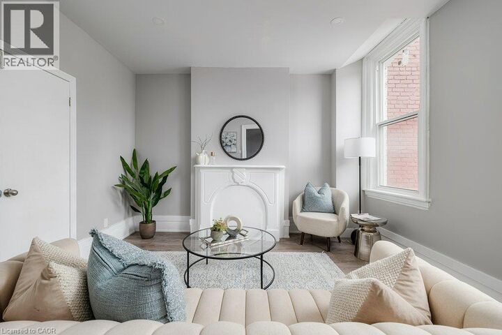 Property Photo:  125 Cathcart Street  ON L8L 5A1 