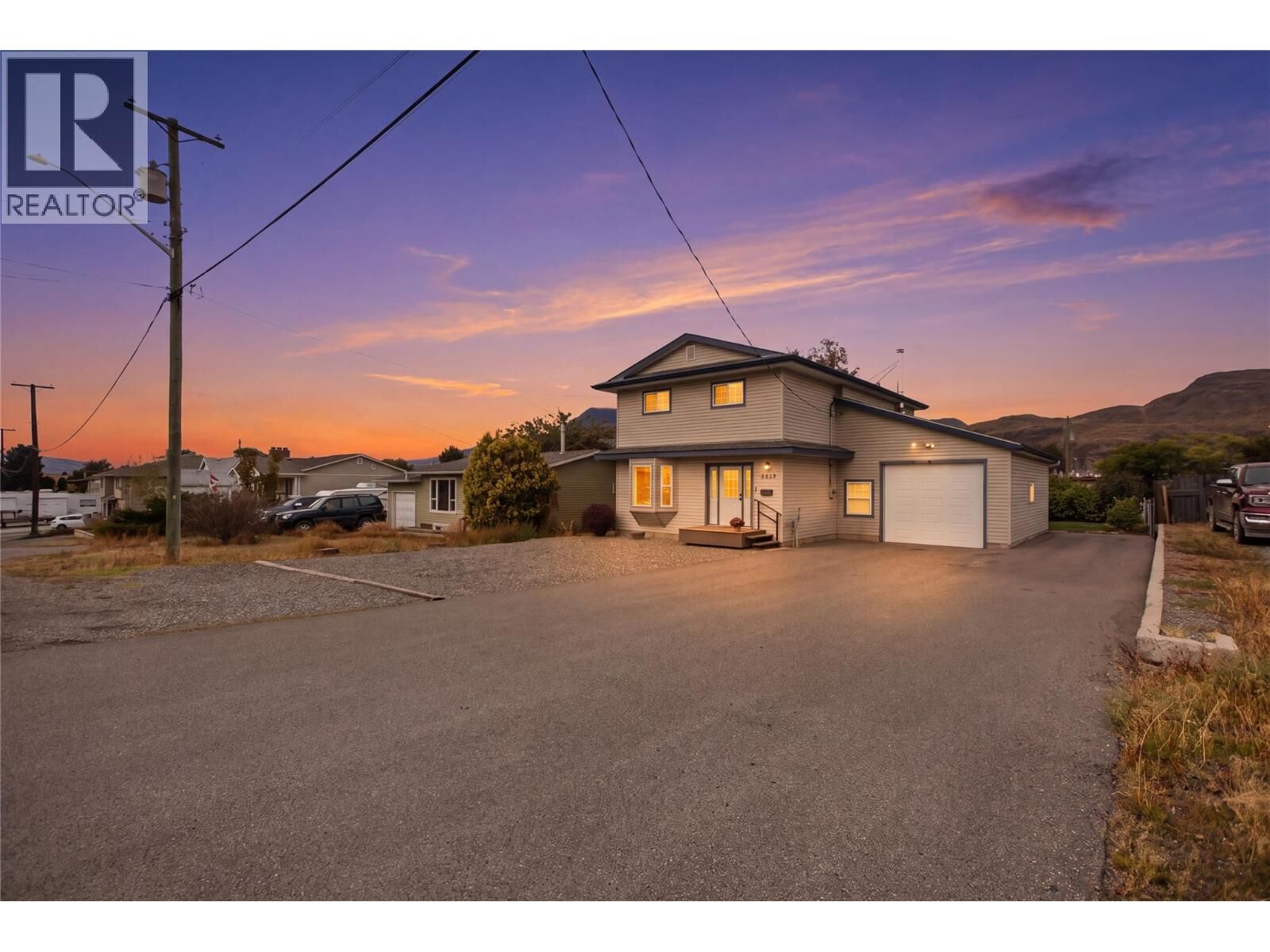 Property Photo:  2624 Joyce Avenue  BC V2B 4M3 