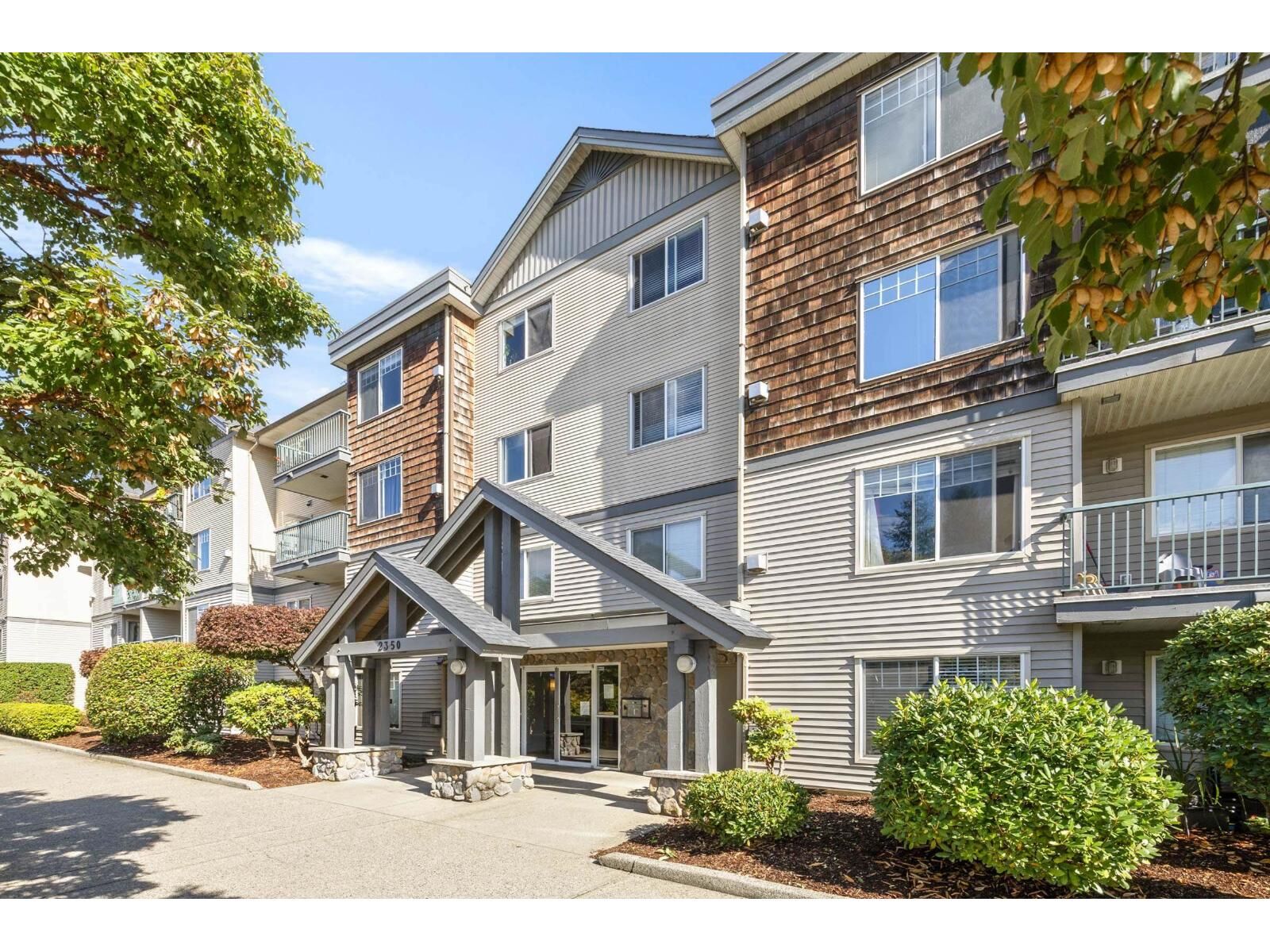 Property Photo:  2350 Westerly Street 303  BC V2T 6T7 