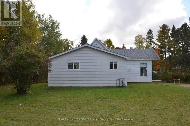 Property Photo:  2 Mill Street  ON P0A 1Z0 