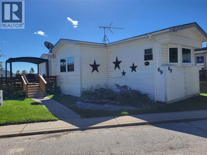 Property Photo:  69 Wilder South - Mobile Home Only  ON N8N 2T2 