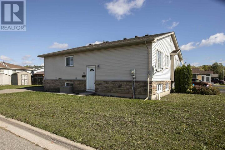 Property Photo:  28 Assunta Dr  ON P6C 6H3 