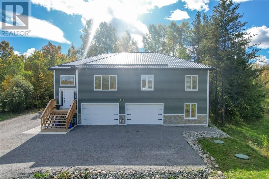 Property Photo:  974 Highway 17 E  ON P0M 3C0 