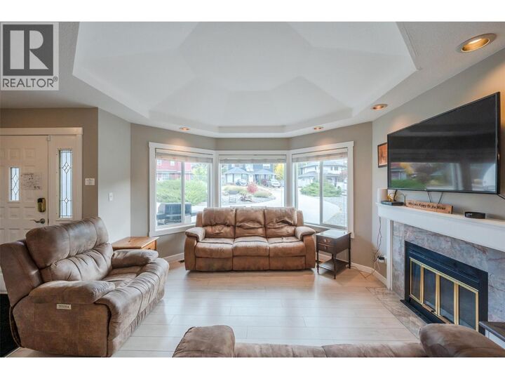 Property Photo:  138 Evergreen Crescent  BC V2A 7Y5 