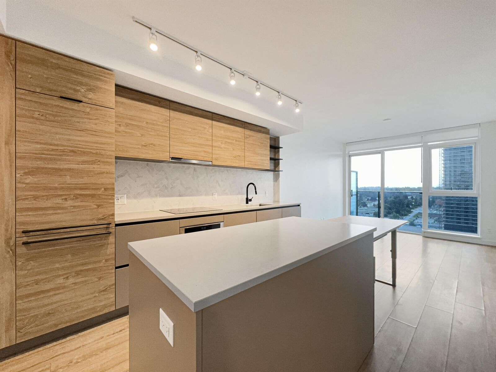 Property Photo:  13428 105 Avenue 17xx  BC V3T 0S6 