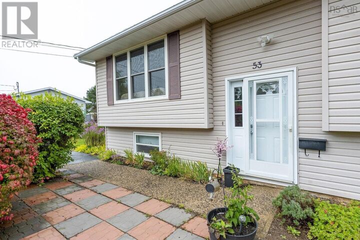 Property Photo:  53 Old Farm Lane  NS B4N 4M5 