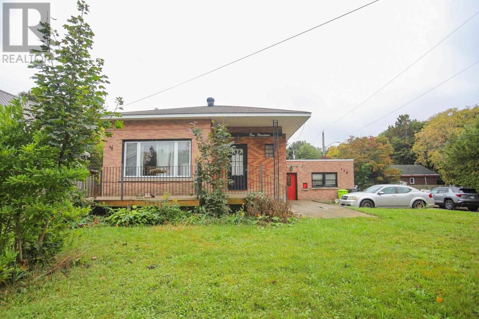 Property Photo:  119 Salisbury Ave  ON P6B 1M3 