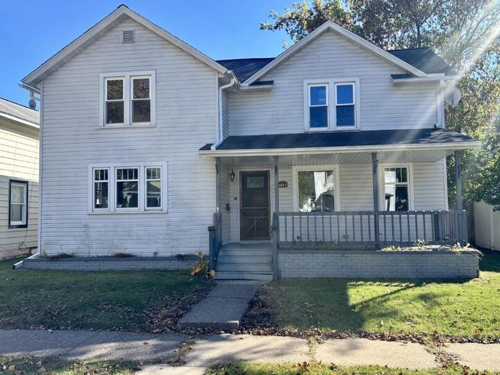Property Photo:  603 W 2nd Street  WI 54452 