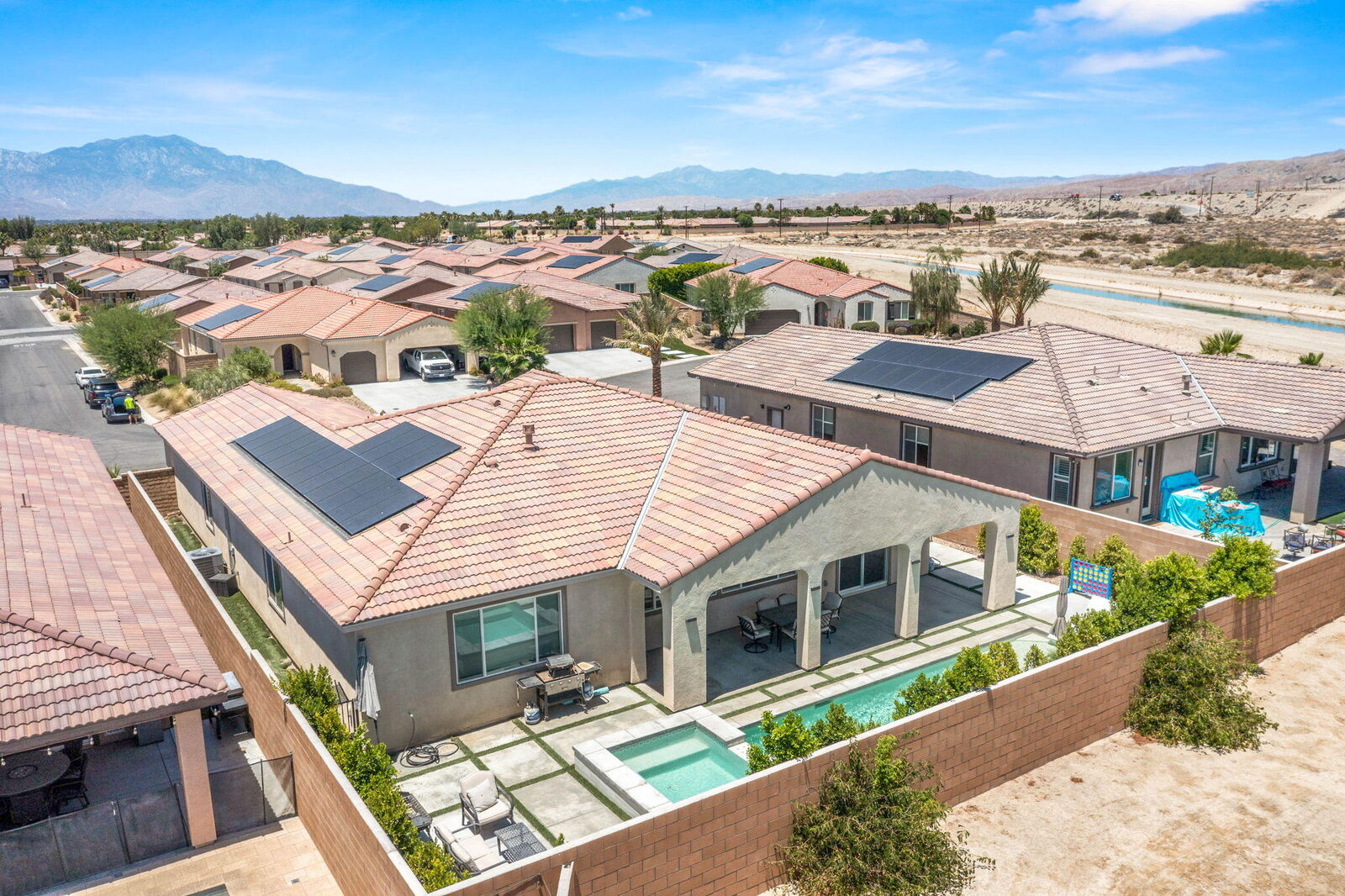 Property Photo: 40166 Vivaldi Court CA 92203