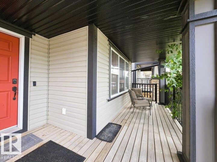 Property Photo:  9755 221 Street NW  AB T5T 4M1 