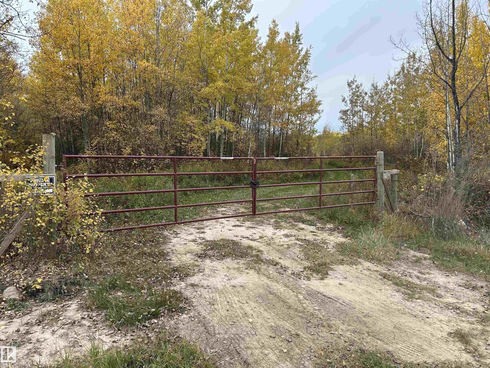 Property Photo:  RR 23 Twp 564  AB T0E 1V0 