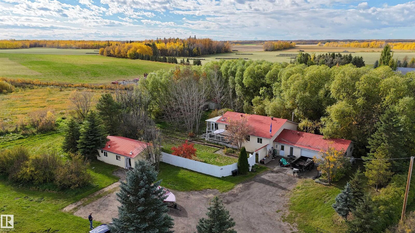 Property Photo:  3327 Ste. Anne Trail  AB T4B 4C6 