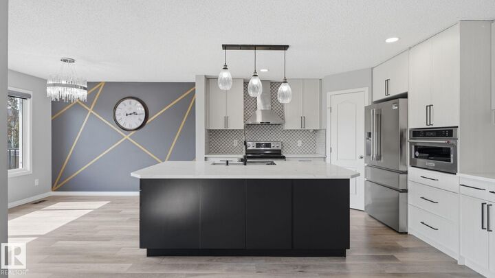 Property Photo:  3613 167A Avenue NW  AB T5Y 0X6 