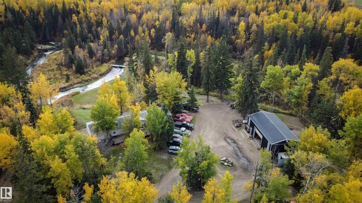 Property Photo:  2331 Twp Road 552  AB T0E 1A0 