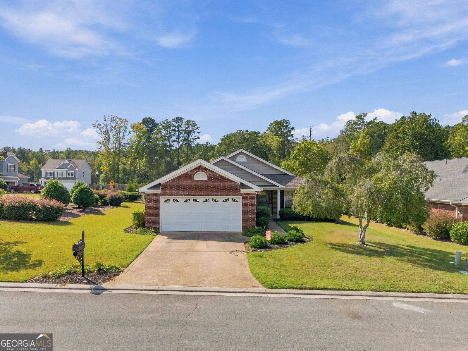 Property Photo:  1 N Pointe Drive, NE NE  GA 30161 