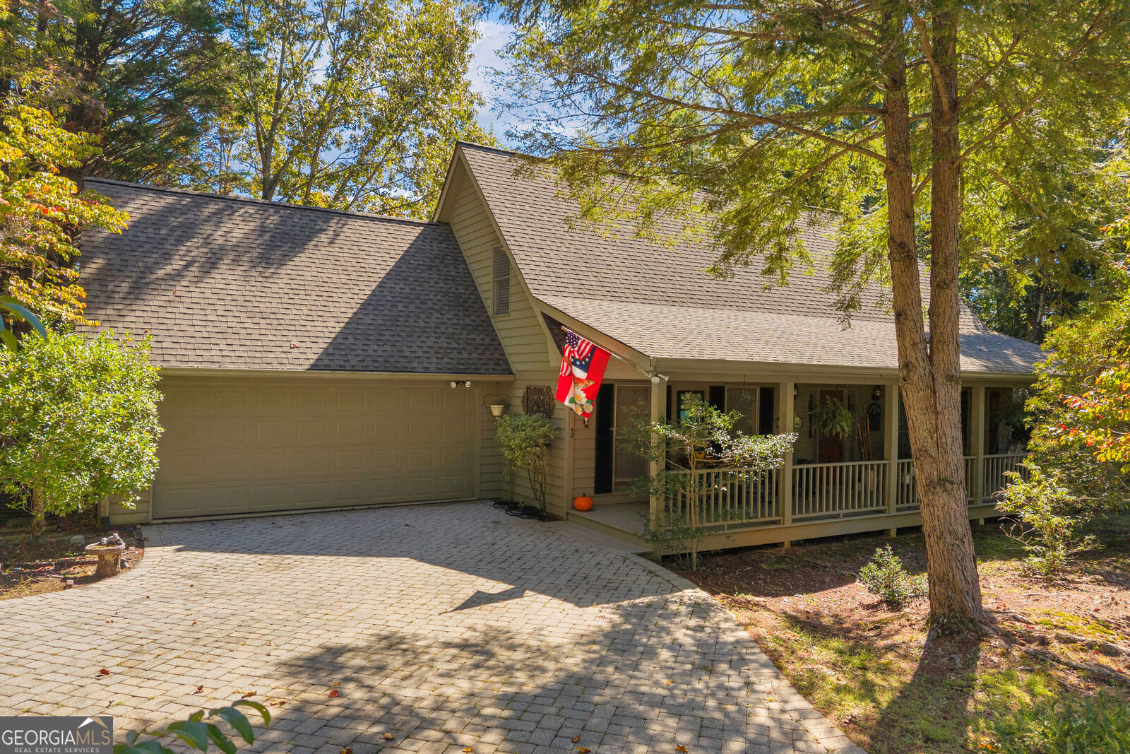 Property Photo:  107 Hawks Nest  GA 30571 