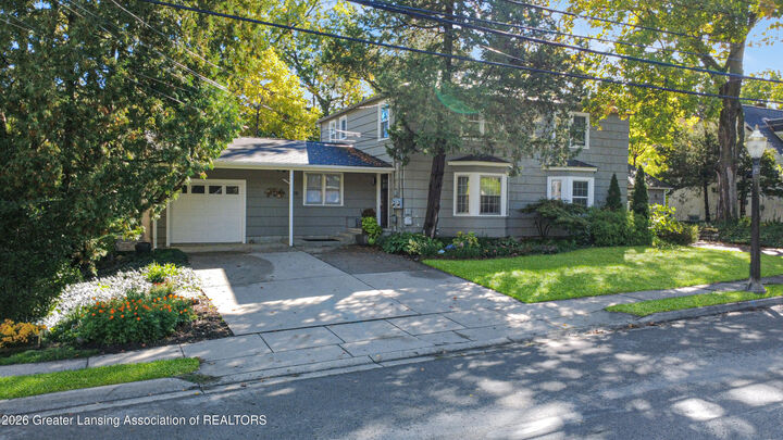 Property Photo: 938 Sunset Lane MI 48823