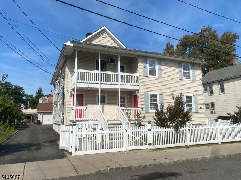 Property Photo:  31 Meade St 2  NJ 07052 