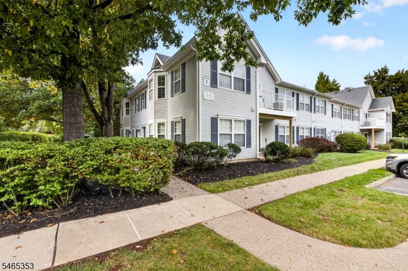 Property Photo: 48 Waugh Ct 48 NJ 08807