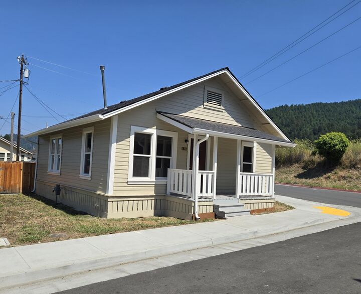 Property Photo:  820 8th Street  CA 95565 